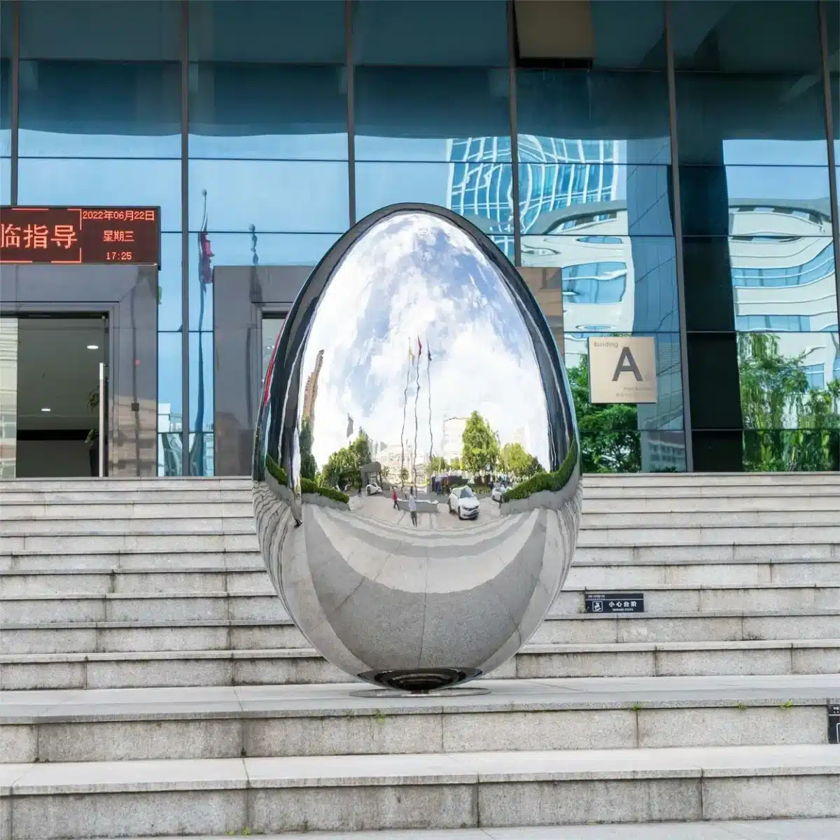 Stainless steel ellipse Egg shape sculpture